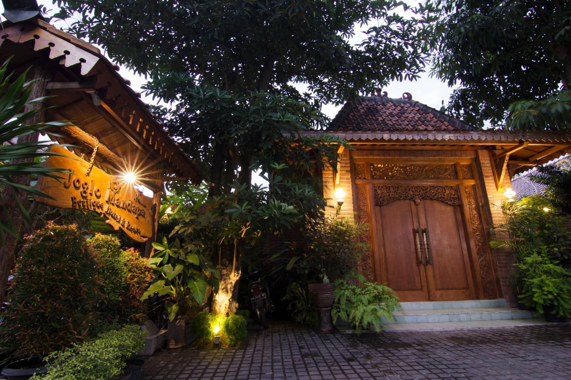 Joglo Mandapa Boutique Hotel Jarakan Exterior photo