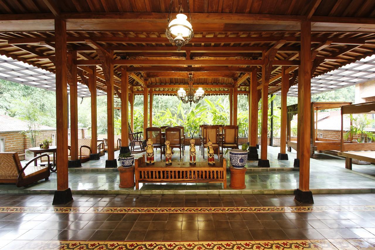 Joglo Mandapa Boutique Hotel Jarakan Exterior photo