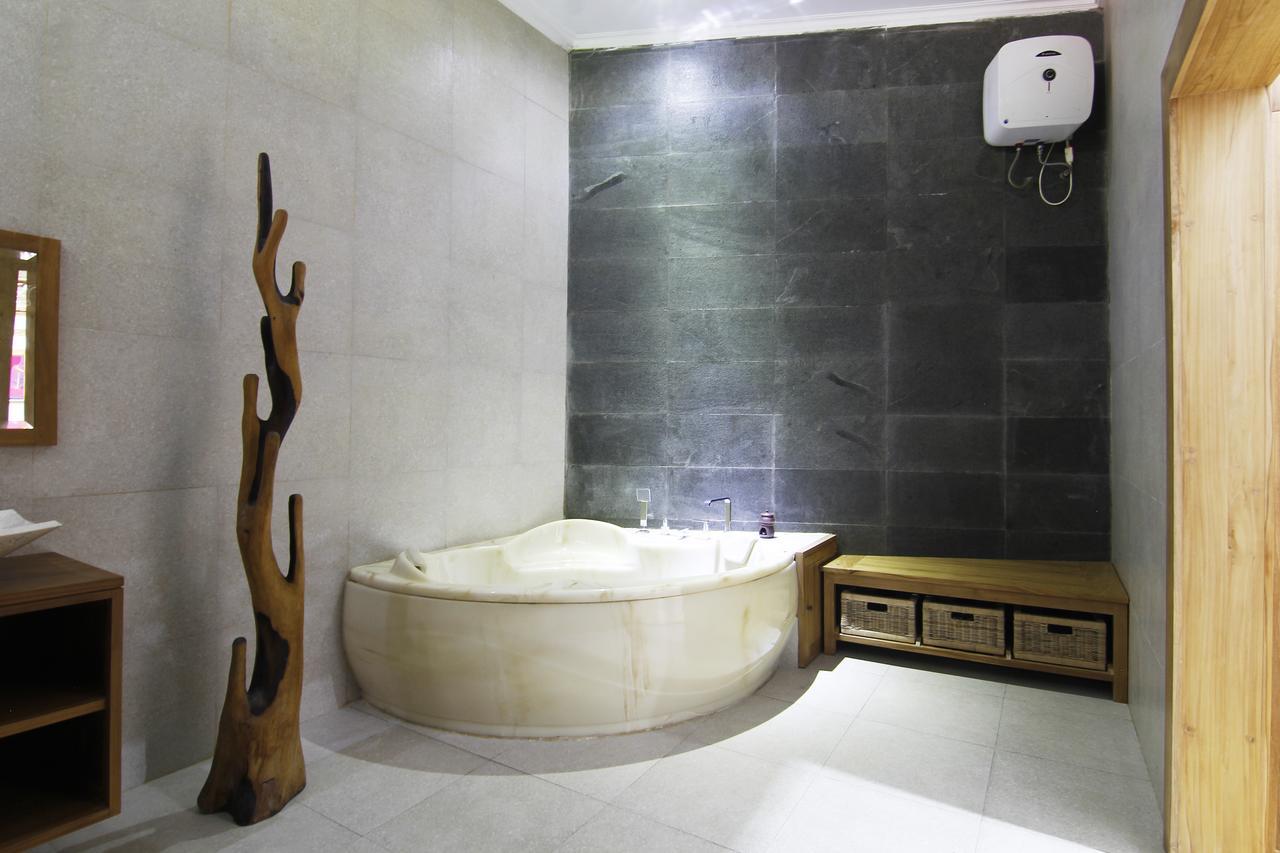 Joglo Mandapa Boutique Hotel Jarakan Exterior photo